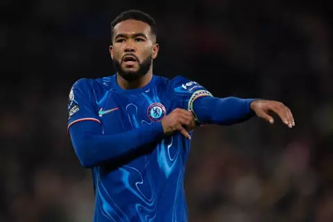 "ليست بجودة أوروبا".. رييس جيمس ينتقد أرضيات ملاعب مونديال الأندية